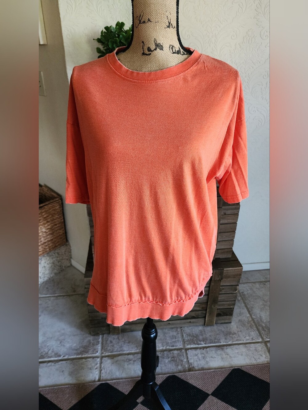 Royce Women's Relaxed Short-Sleeve Top